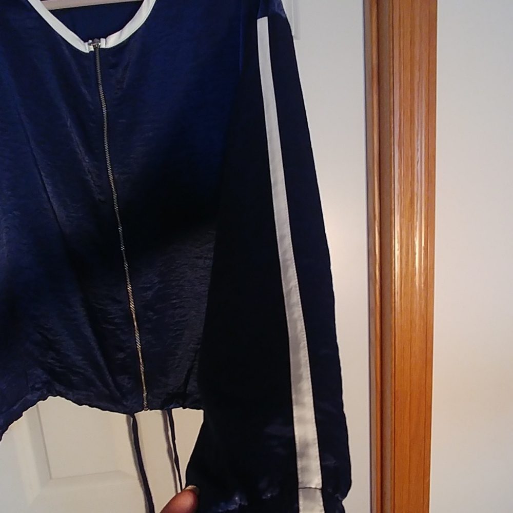 Jacket - Picture 3 of 5